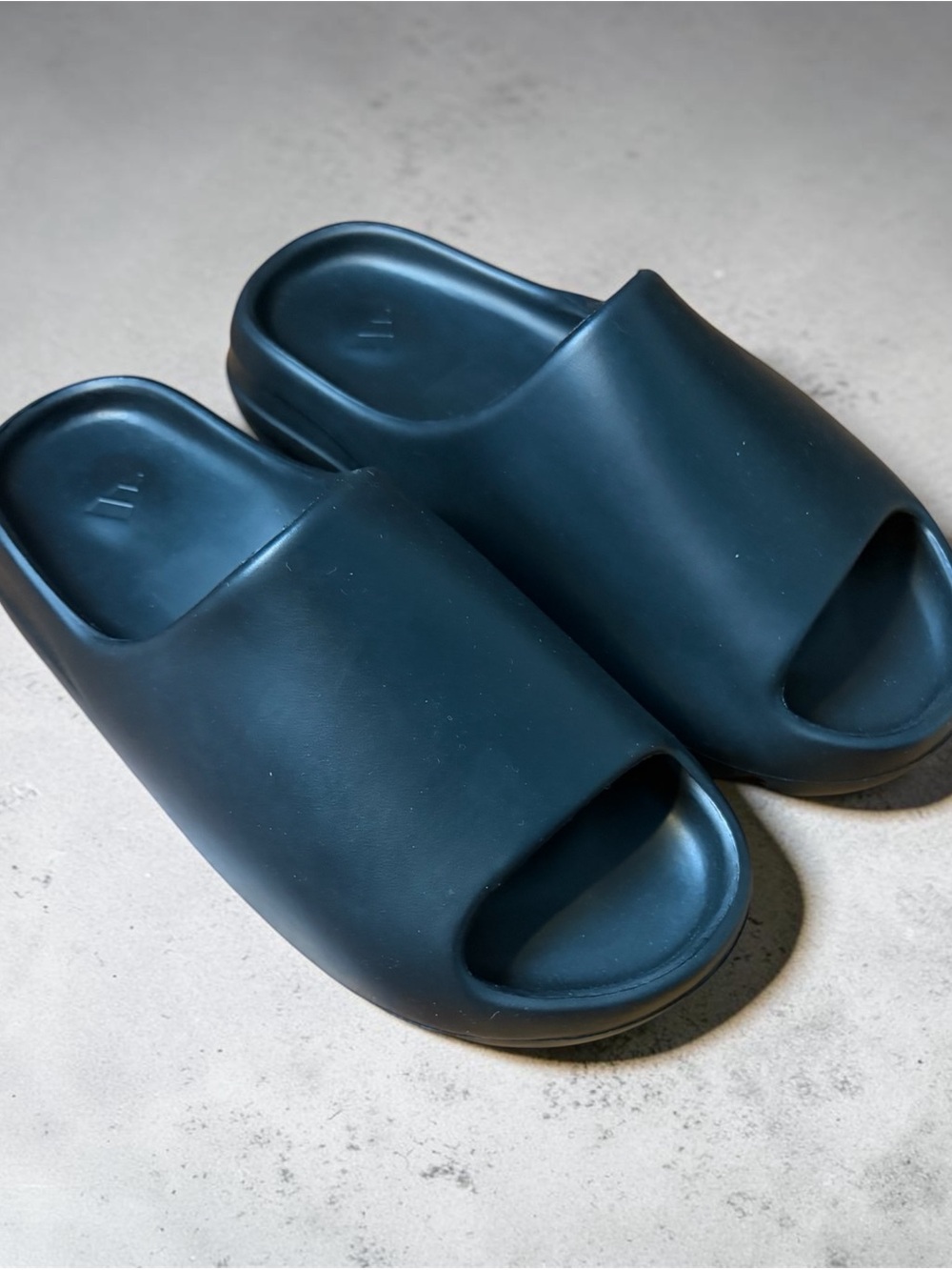 Yeezy Foam Slide, Black
